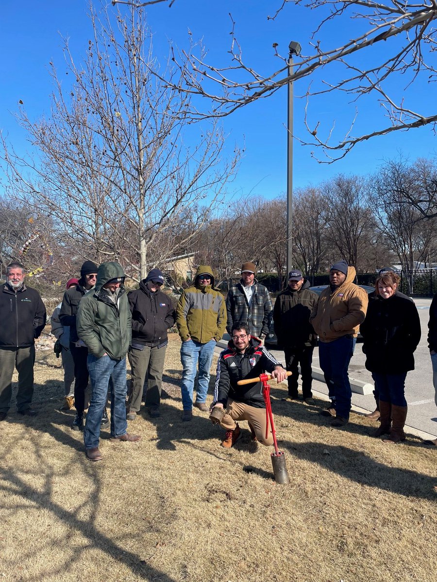Great day teaching about Turfgrass Selection and Water Conservation Practices at <a href="/lmagersmiller/">Laura Miller</a> GreenPros program <a href="/SaveTarrantH2O/">Save Tarrant Water</a> <a href="/AggieTurf/">AggieTurf</a>