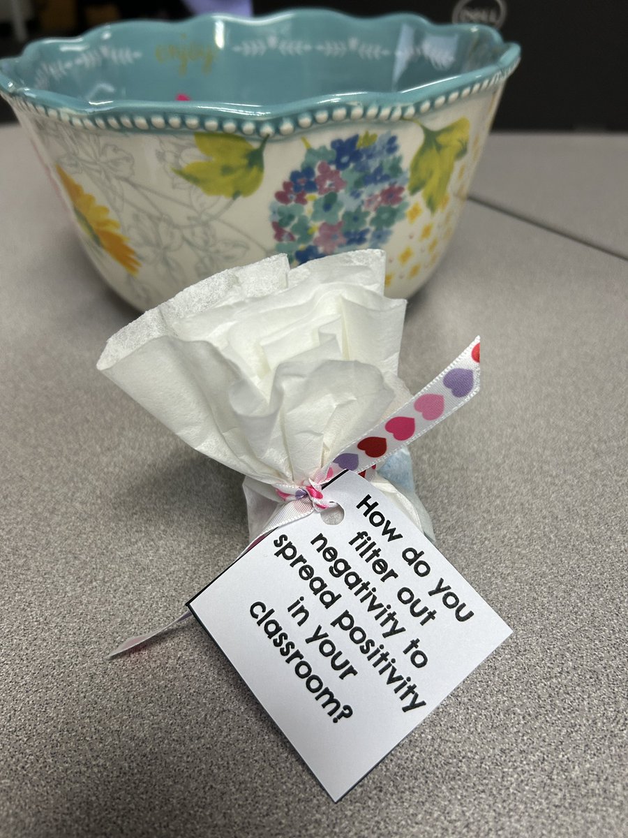 MVESGainesville's tweet photo. Thanks Mrs. Goebel and @smith1st for facilitating this month’s curiosity circle with our leadership team #BeTheFilter #feedback 👏💚🧭 #WhatGreatTeachersDoDifferently @Hall_Schools @ToddWhitaker https://t.co/QXD2wP8WYe