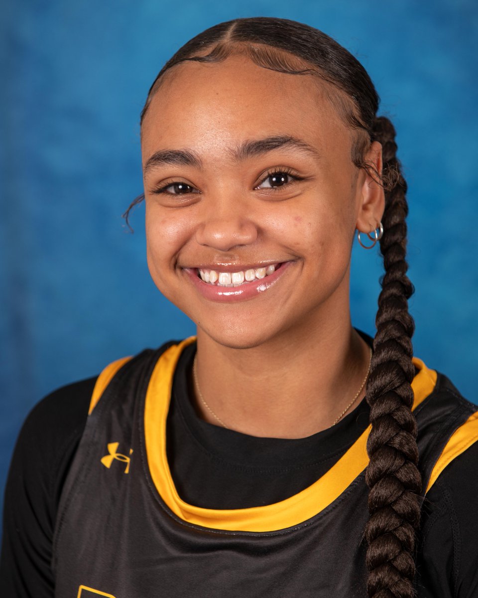 #1 RCTC wins battle of top ranked teams with 91-60 win over #3 MN West. rctc.prestosports.com/sports/wbkb/20…