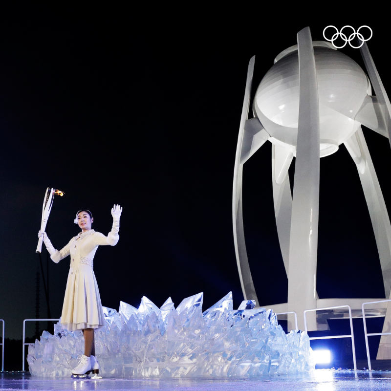 Olympics's tweet photo. ■■■■□90% 
𝙊𝙥𝙚𝙣𝙞𝙣𝙜 𝘾𝙚𝙧𝙚𝙢𝙤𝙣𝙮 𝙇𝙤𝙖𝙙𝙞𝙣𝙜...

24 hours until the @Gangwon2024 show begins, here is how it went down last time we hosted an Olympic Opening Ceremony in South Korea! 🇰🇷 

#Gangwon2024 | #PyeongChang2018