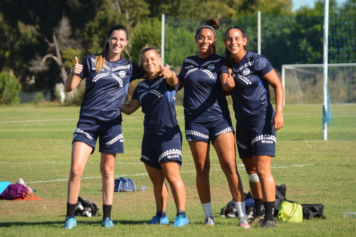 FemeninoCGE's tweet image. 🐺🤩 Otro día en casa 💙

22:22

#DaleLobo