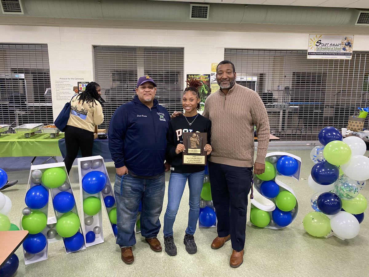 Kenidi Johnson tweet media