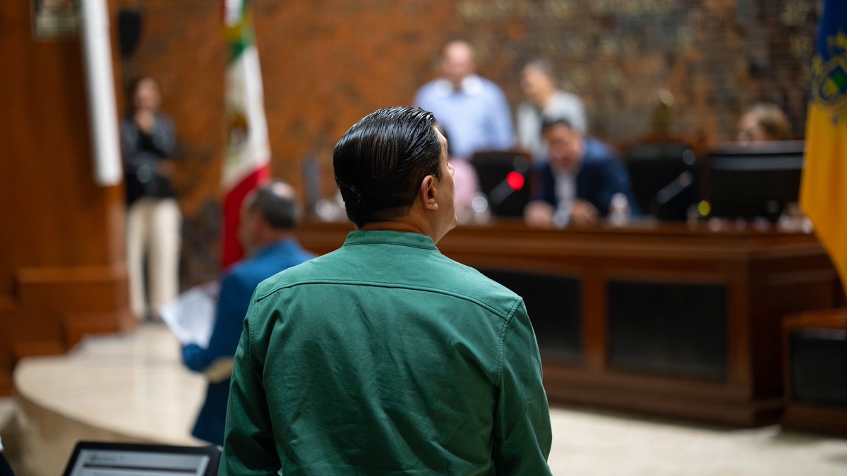 chemamtz_'s tweet image. Como diputado de #Morena, el día de hoy en el @LegislativoJal votamos contra el abuso y la corrupción, no se ratificó al magistrado José de Jesús N quien es señalado por varios abusos en contra de las mujeres; a las mujeres no se les toca, se les respeta. Seguiremos #luCHando y