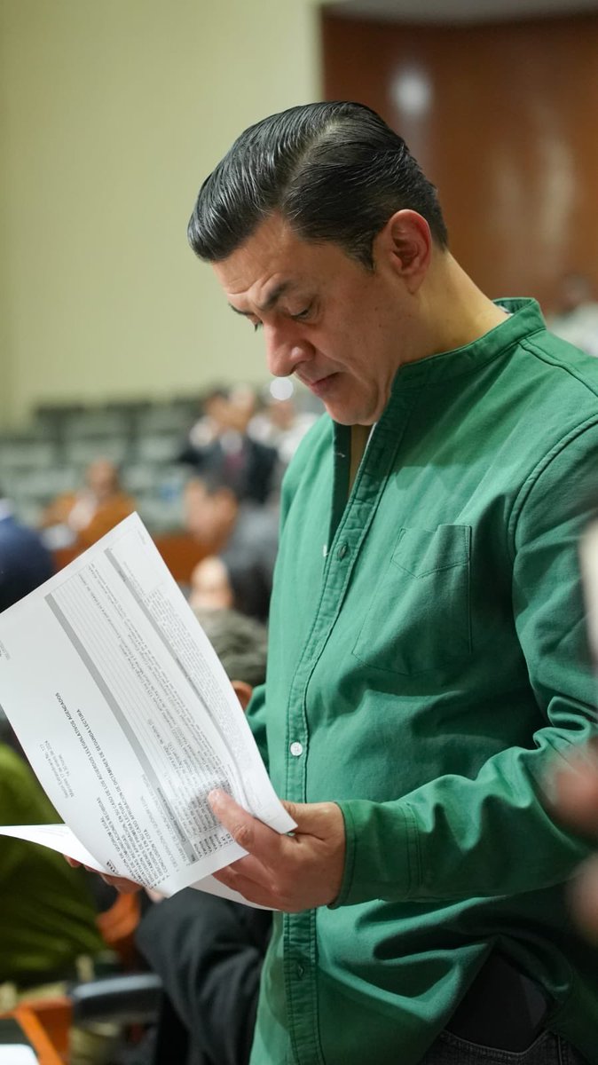 chemamtz_'s tweet image. Como diputado de #Morena, el día de hoy en el @LegislativoJal votamos contra el abuso y la corrupción, no se ratificó al magistrado José de Jesús N quien es señalado por varios abusos en contra de las mujeres; a las mujeres no se les toca, se les respeta. Seguiremos #luCHando y