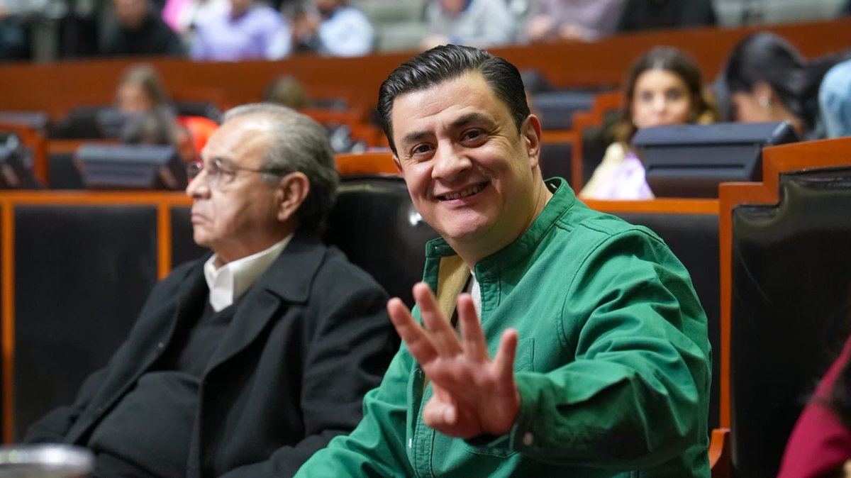 chemamtz_'s tweet image. Como diputado de #Morena, el día de hoy en el @LegislativoJal votamos contra el abuso y la corrupción, no se ratificó al magistrado José de Jesús N quien es señalado por varios abusos en contra de las mujeres; a las mujeres no se les toca, se les respeta. Seguiremos #luCHando y