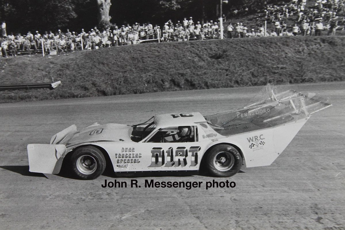 I heard a #LostSpeedway is returning 🏁

Jim Dunn at Pennsboro

📸 - John R. Messenger

@ThePostman68 | @BobbyMarkos | @MatthewDillner