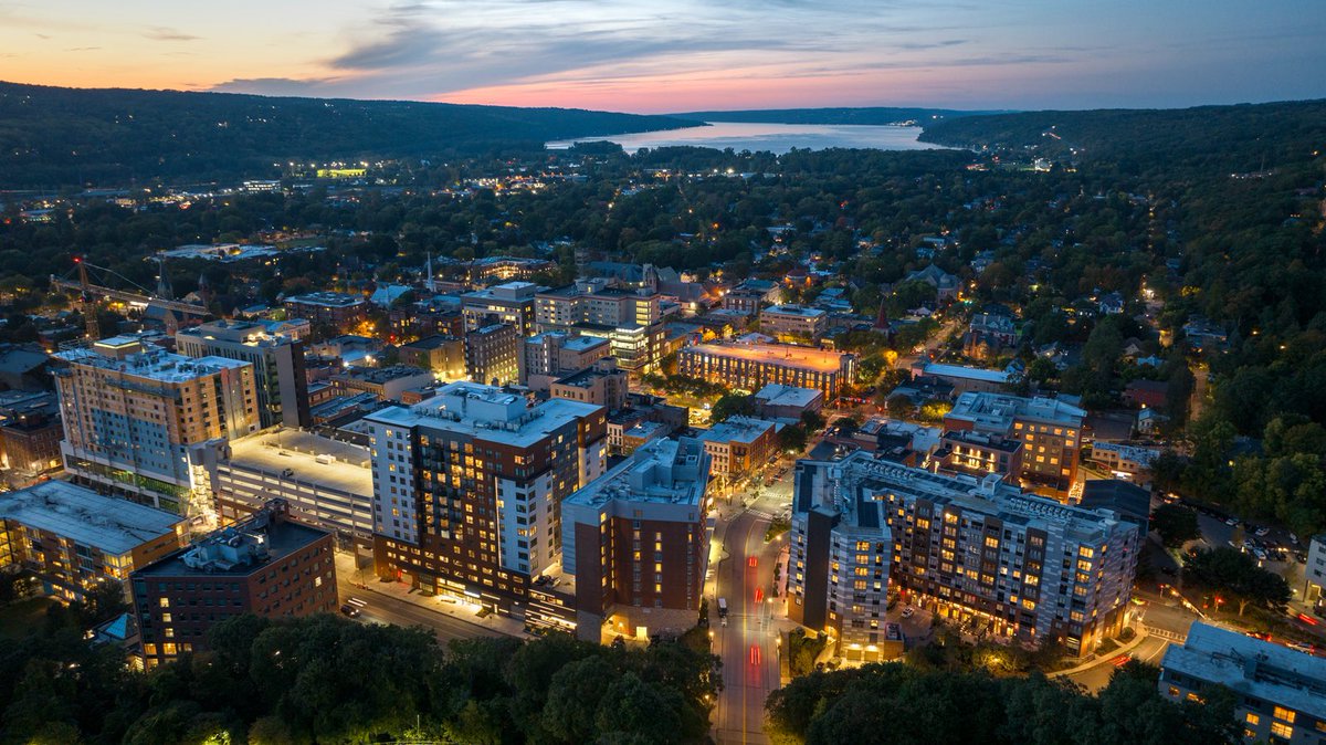 Super excited for my official visit to @BigRed_Football this weekend! Can’t wait to see what the school and beautiful town of Ithaca has to offer.
#YellCornell
 
@CoachBhakta @CoachPoeWins @LvilleBigRedFB @marplenewtown @MNAthletics @NPCoachZim