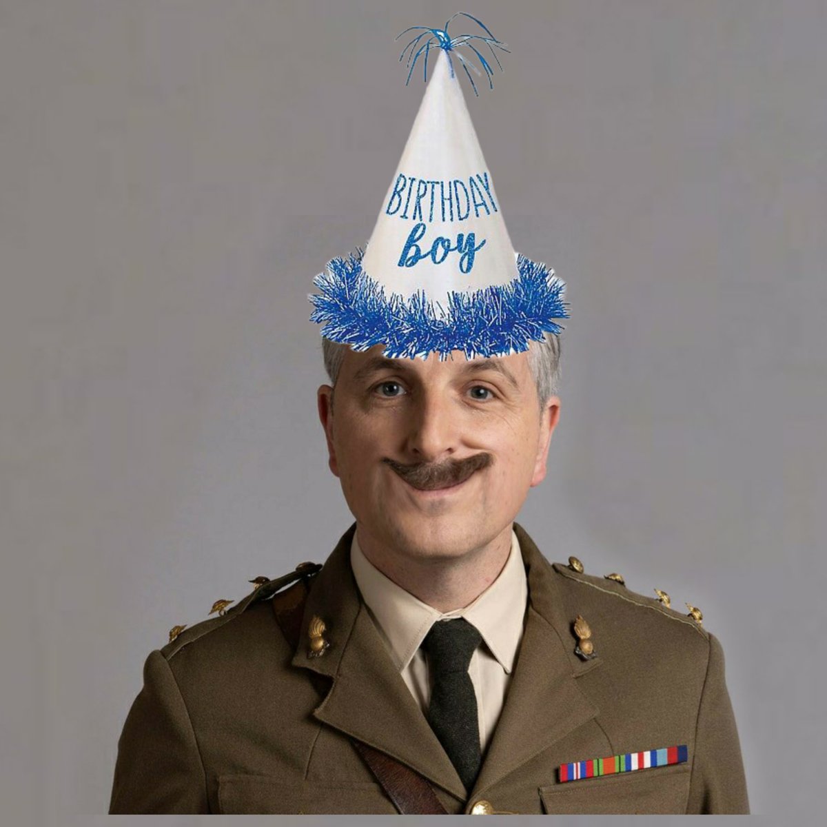 captainghostie tweet picture