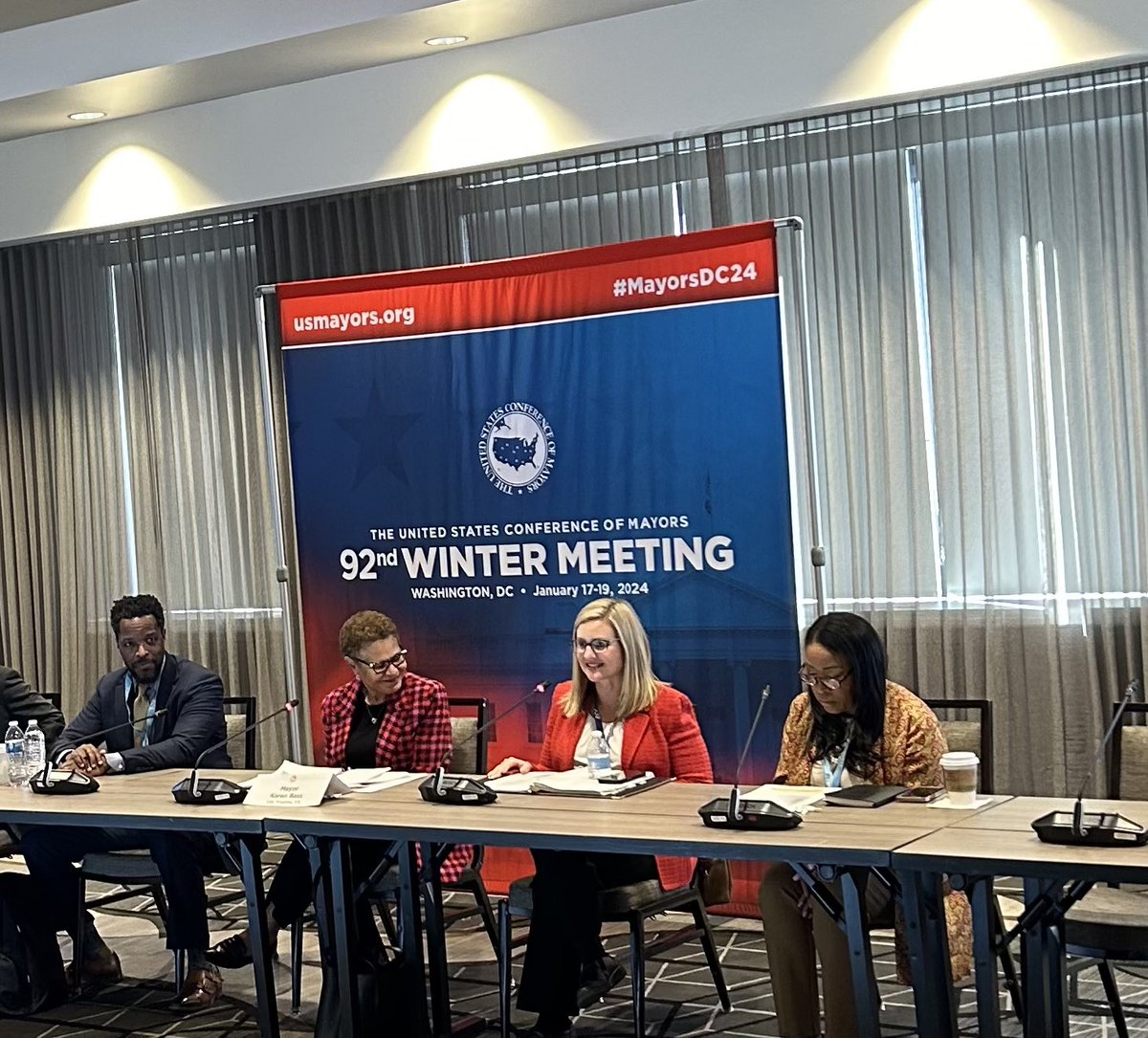 Today, we convened the @USMayors Homelessness Task Force to continue charting a path forward for a national approach to combat homelessness. Mayors are on the frontlines of this nationwide crisis and we’re committed to working together to put housing at reach for all. #MayorsDC24