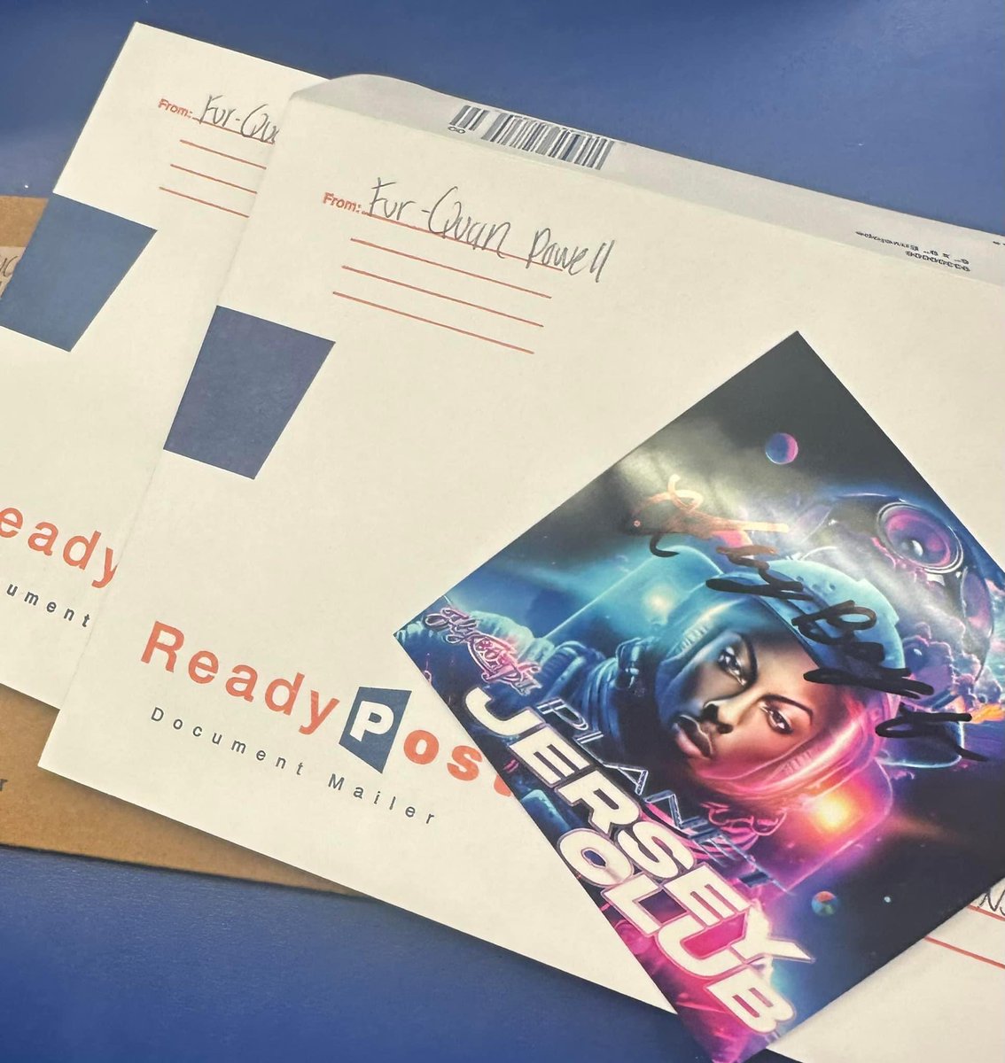 iamflyboyfu's tweet photo. Sent out some autographed covers of my album today β€οΈ https://t.co/k9ulRJL1II
If you would like to support ! I have merch available starting at $5 π they all include a autographed covers π
#PlanetJerseyClub #JerseyClub #FlyBoyFu https://t.co/ghenDGWHPc