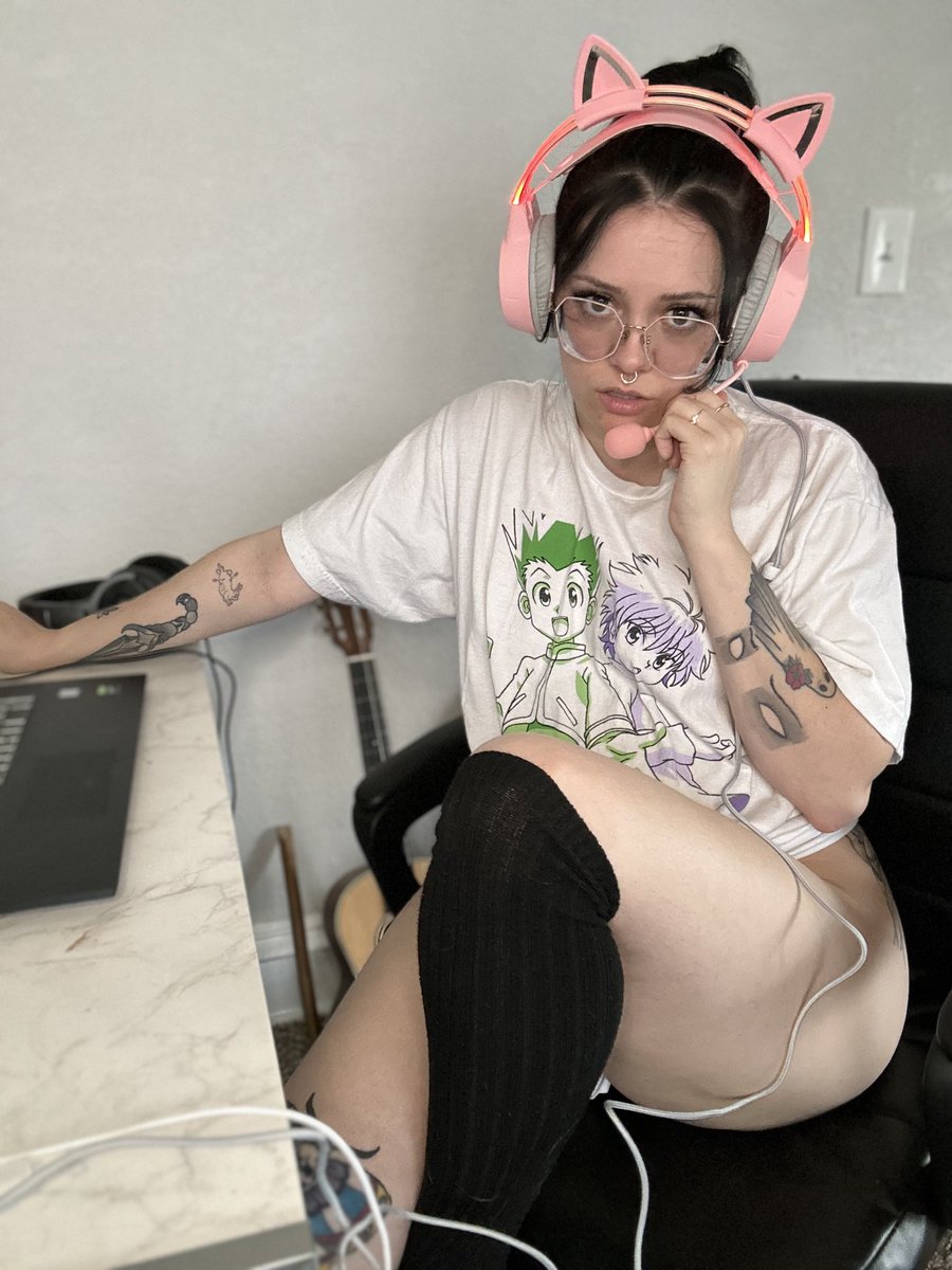 Felt cute and wanted to share 😉 

#sexy #goodgirl #latina