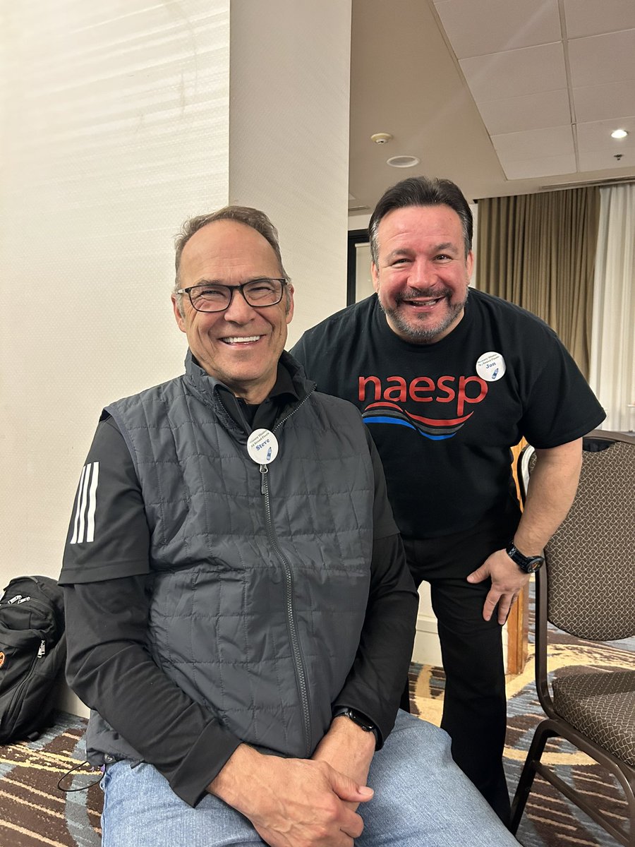 When worlds collide! <a href="/jon_wennstrom/">Jonathon Wennstrom</a> and <a href="/docsmatthews/">Steve Matthews</a> are headed out on <a href="/Lifetouch/">Lifetouch</a> Memory Mission Trip in Guatemala. 🌎 These two are building a school in a week! Proud to know them. It’s such a small world my friends. #NAESP #MEMSPA #safetravels
