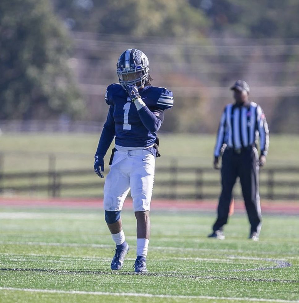 #AGTG✝️ After a great conversation with Head coach <a href="/BCCoachK/">Tony Kunczewski</a> I am blessed to receive an offer from University of Berry college💙 <a href="/RecruitGeorgia/">Recruit Georgia</a> <a href="/Fitzgerald_FB/">Fitzgerald Football</a> <a href="/pychke/">Coach Pych</a>