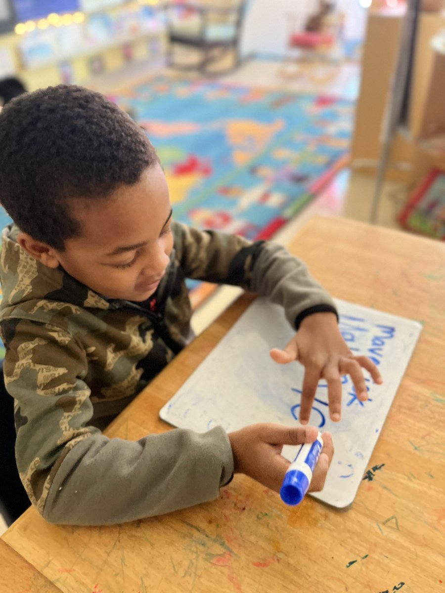 RCPS_EarlyLearn's tweet image. Writing in Pre K 
#writingsamples #prek #Wednesdayfeeling #LearningThroughPlay #pat #dph