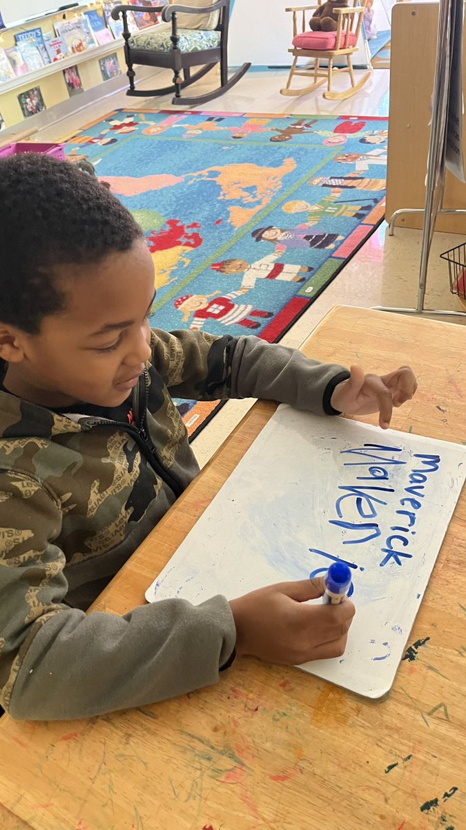 RCPS_EarlyLearn's tweet image. Writing in Pre K 
#writingsamples #prek #Wednesdayfeeling #LearningThroughPlay #pat #dph