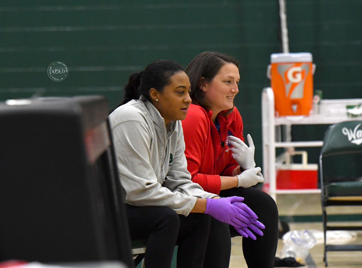 Two of the hardest working & most qualified athletic trainers in the Shore, Kim Small of @LBpublicschools @WAVEPRIDE & Kate Zimmerman of @Oceanathletics working a wrestling match tonight