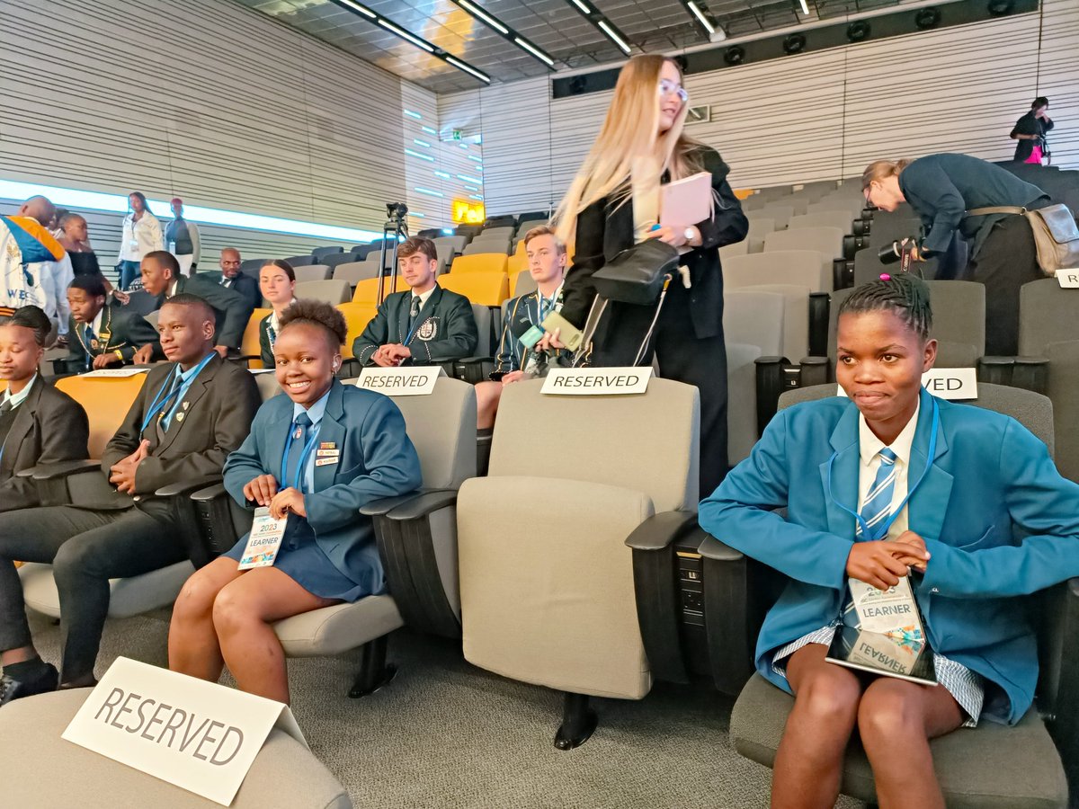 KayaNews's tweet image. The top achievers of the matric class of 2023 will be honoured today. 

#kayanews #MatricResults2023 TT