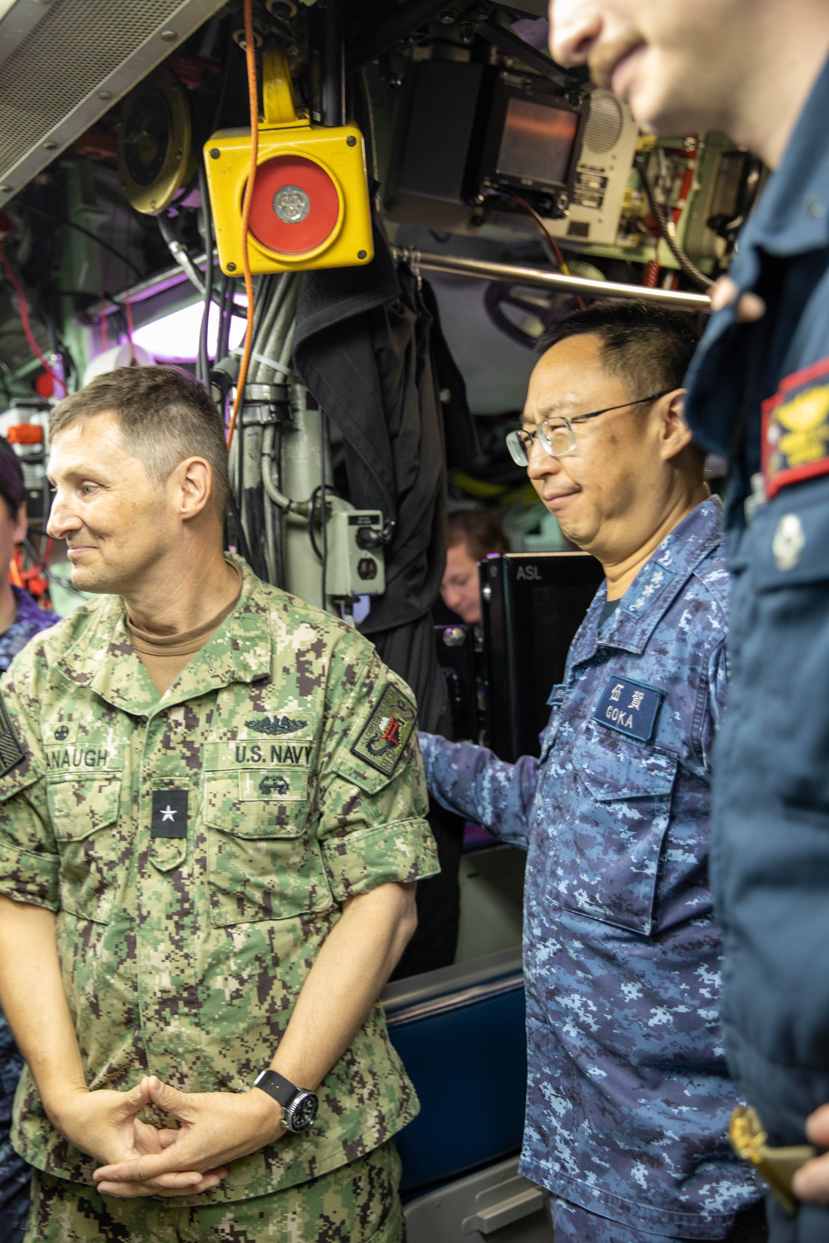 米軍 海上自衛隊 セーラーオブザイヤー 盾