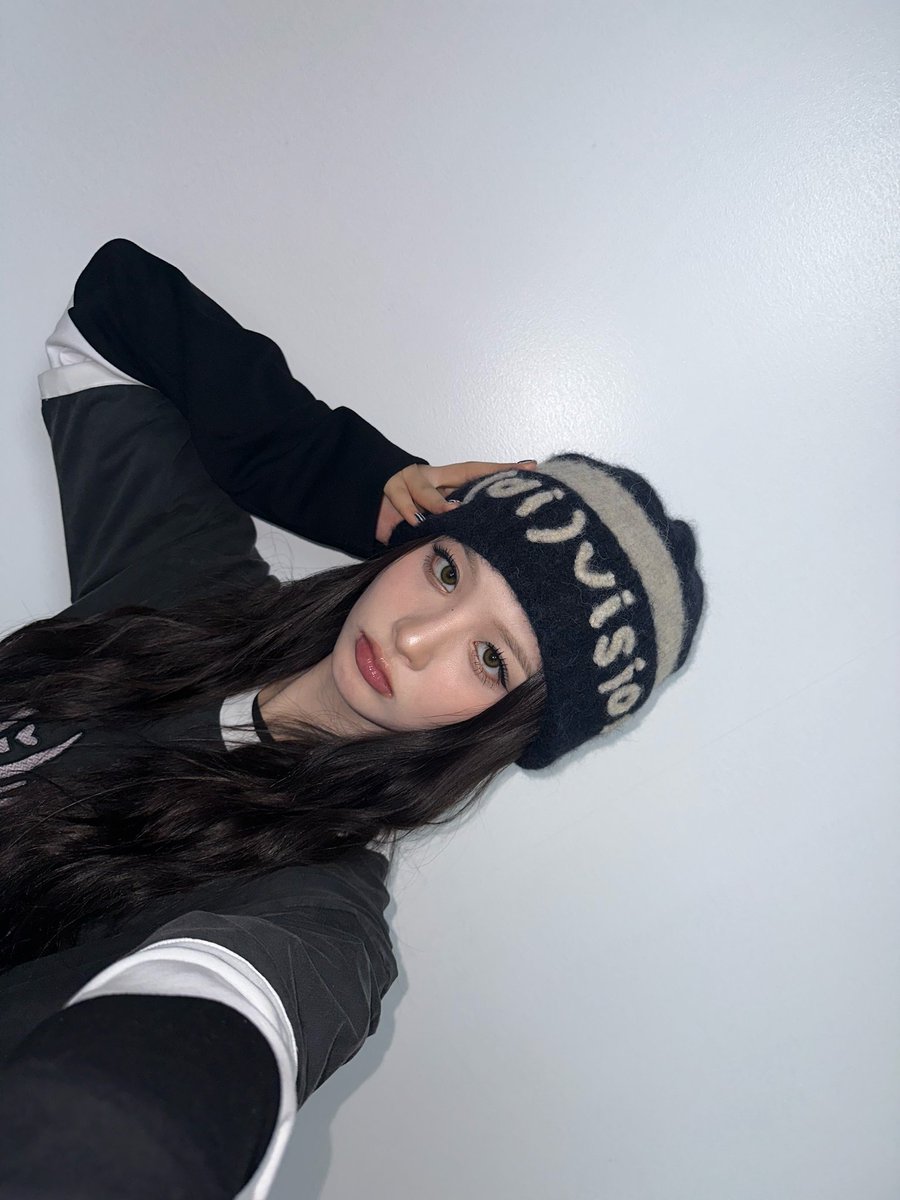 sullyoonbbl tweet picture