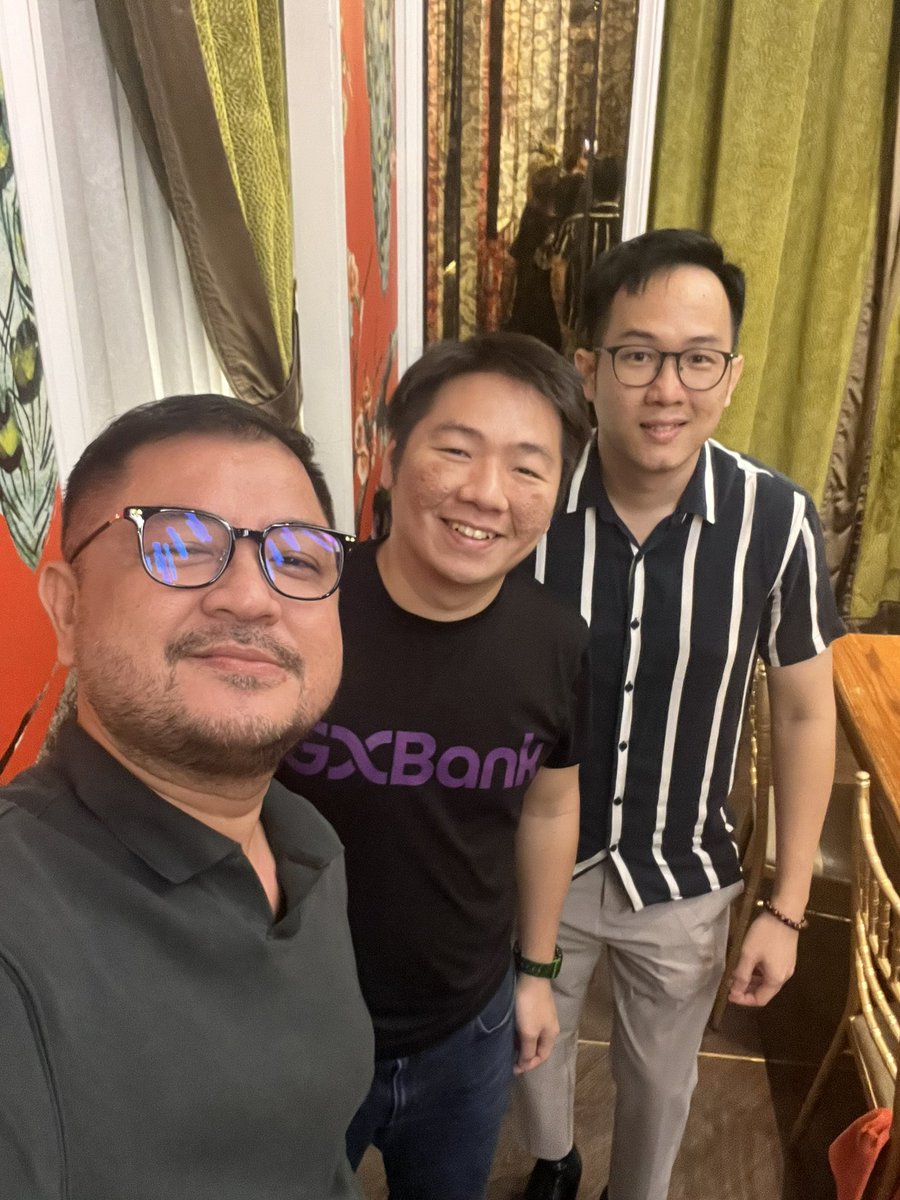 rizale_dahalan's tweet photo. Happy to meet the gang and my new expanded Design leadership network. A good start for 2024!

Thanks @RizAinuddin from Seekasia for hosting :) https://t.co/EAhuFuuUQS