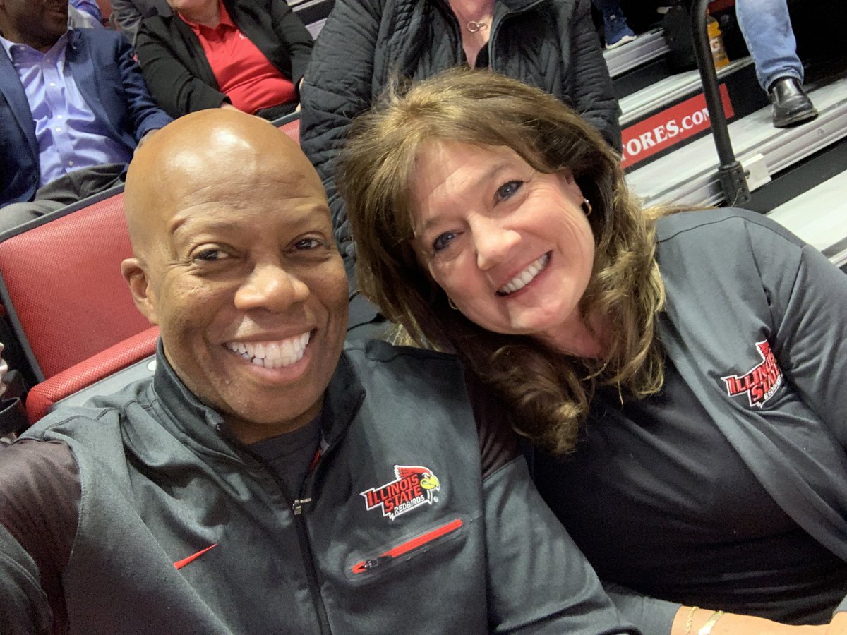 Cheering on @Redbird_MBB with special guests @mcleancochamber in the President’s section! 👍🏽 #GoBirds #RedbirdLife