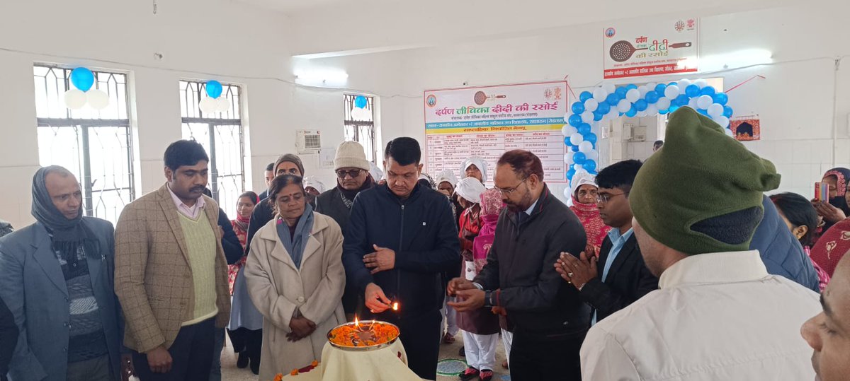 brlps_rohtas's tweet photo. On 16th Jan respected DM sir inaugurated Didi Ki Rasoi in SC-ST Residential 10+2 Girls High School,Mokar(Sasaram),Rohtas where DWO Rohtas,DPM Rohtas,BPM Sasaram,Jeevika Staffs and Jeevika Didis were present.
@brlps_jeevika 
@PrasannKumar12 https://t.co/215VEWRjxa