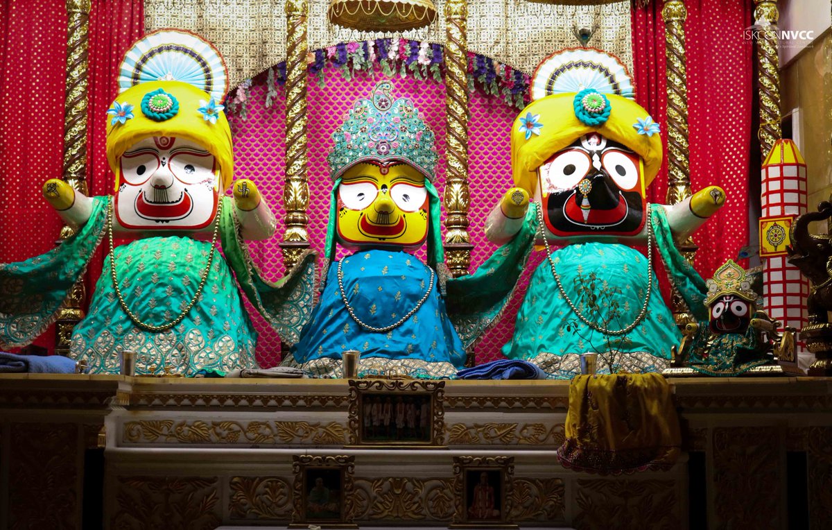 ISKCONPune's tweet photo. 🌷Mangal Arati Darshan🌷🗓18/01/2024🙏🚩@ISKCONNVCCPune🚩
.
.
#ISKCONNVCC #ISKCONPune #ISKCON
#ISKCONNVCCPune #PUNE #DailyDarshan
#Thursday #18thjanuary #18thjanuary2024
#bestphotochallenge #BestPhotographyChallenge
#picturechallenge #photo #challenge #photographychallenge https://t.co/K0wMyGiOZN