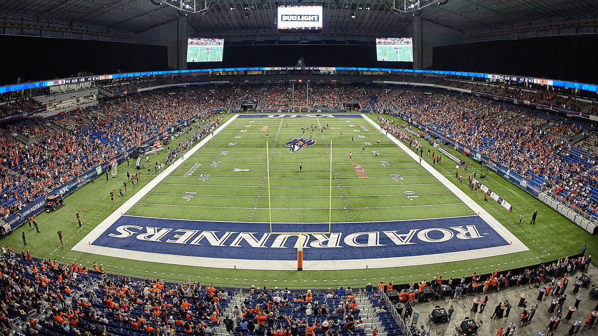 I’m blessed &amp; honored to receive an offer from <a href="/UTSAFTBL/">UTSA Football 🏈</a>
Thank you <a href="/nicholasDgraham/">Nick Graham</a> #BirdsUp 🤙🏾 💙🧡
<a href="/4thQtMentality/">𝐂𝐨𝐚𝐜𝐡 𝐅𝐮𝐬𝐞</a> <a href="/UTSARivals/">Kermet</a> <a href="/4thQuarterM7v7/">4th Quarter Mentality 7v7</a>

<a href="/adamgorney/">Adam Gorney</a> <a href="/ChadSimmons_/">ChadSimmons</a> <a href="/GabyUrrutia247/">Gaby Urrutia</a> <a href="/CoachReedLive/">Carl Reed Jr.</a> <a href="/DemetricDWarren/">Demetric D. Warren</a> <a href="/Jeff_XOS/">Jeff Martin</a> <a href="/TheUCReport/">Billy Tucker</a> <a href="/FormuLA_Scout/">The FormuLA-Scouting LLC</a>