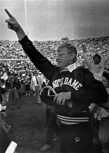 Legendary college football coach Lou Holtz has endorsed Donald Trump for President.

Drop a 👍 and Repost if you agree!