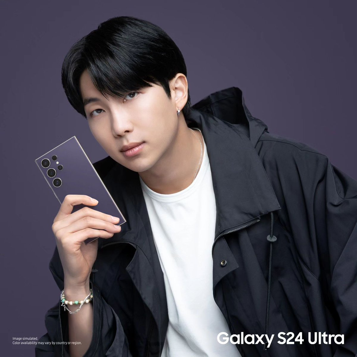 knj_brasil's tweet photo. 📷 | ELE É O MOMENTO! Novas fotos de #RM para @SamsungMobile.

OUR BABYGIRL RM
#GalaxyxRM #SamsungUnpacked #GalaxyS24 https://t.co/ZcIyDVCNS4