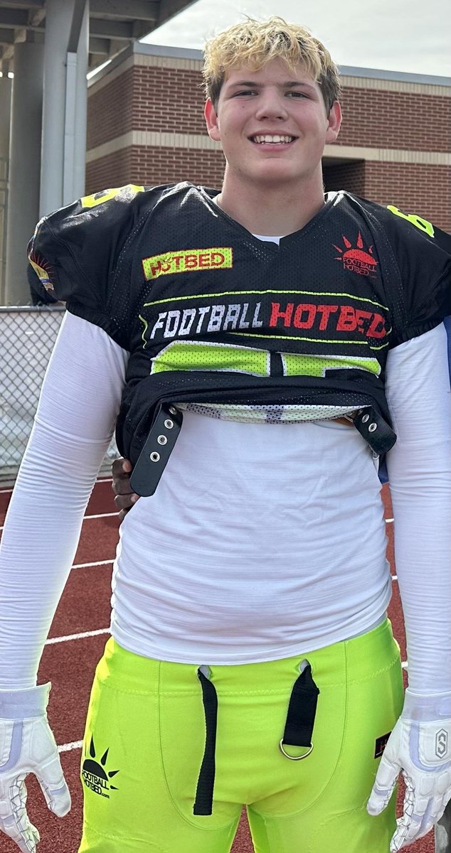 So blessed and honored,  Awarded National High School Hotbed Freshman 27' Showcase MVP Lineman of the Game! #HotbedWorld  @FootballHotbed @Brandon_Odoi Thank you to all my coaches and trainers. @CoachTKelly1 @RonTBAOL @VYDLperformance @bashagridiron @GeorgiaFootball @JCollinsUGA