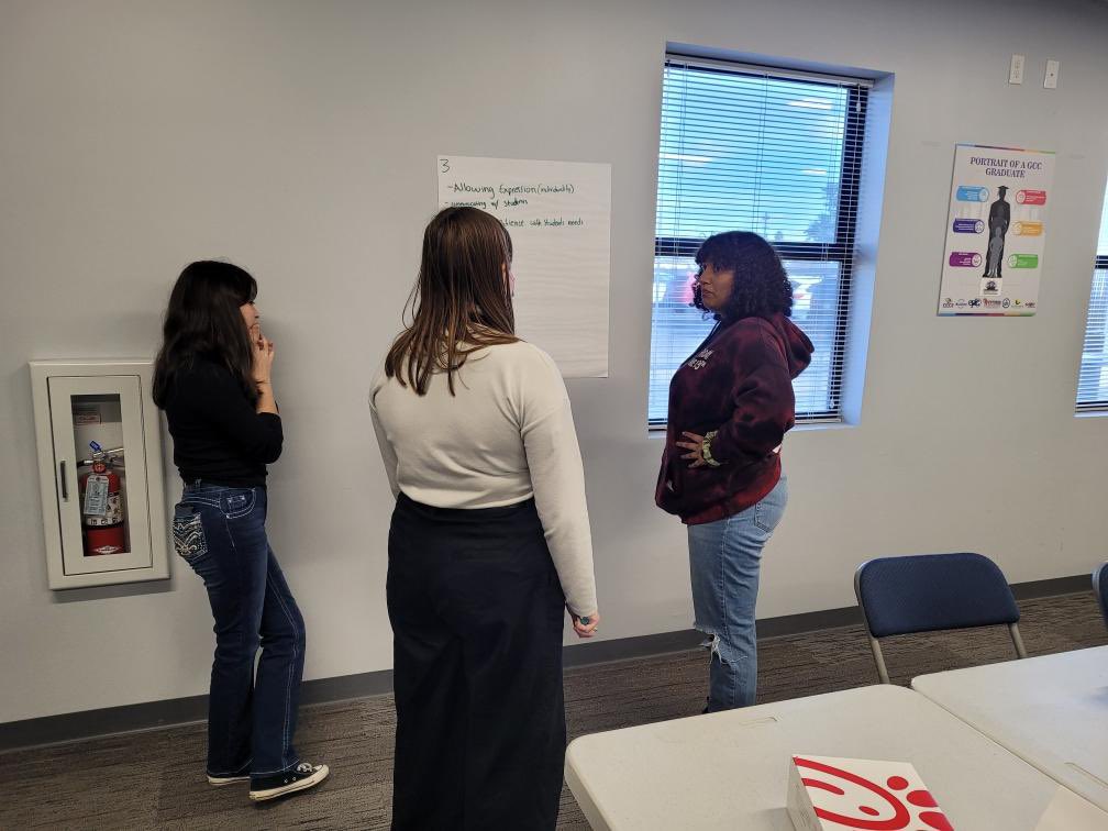 gcc_jsample's tweet image. Day 100!!! The focus of this day was the same as Day 1…Our STUDENTS!! Met with the Superintendent’s Student Advisory Council! These young people are making a difference and adding the student voice to our work. They called me the “Super-Cool School Guy”! 😎 #gcclevelup