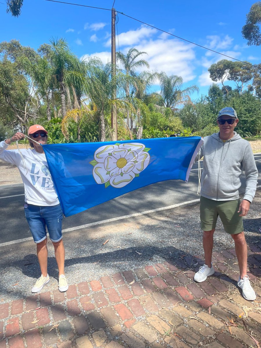 Darlo_Man's tweet photo. Had a great day watching Stage 3 of the Tour Down Under at Upper Hermitage supporting @INEOSGrenadiers https://t.co/ZU6O1EEGzZ
