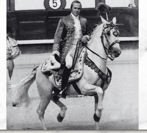 Se a ido a partir plaza a otra dimensión, mi maestro y amigo, Gaston Santos. Silencio! A muerto un Torero!