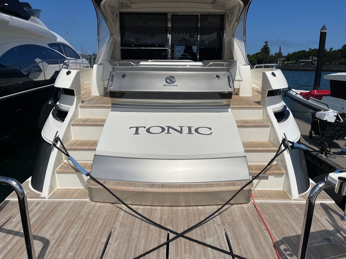 astech83's tweet image. New boat name decal "TONIC" on a Riviera 6000.

#InnovativeWraps #VinylSignages #BoatName