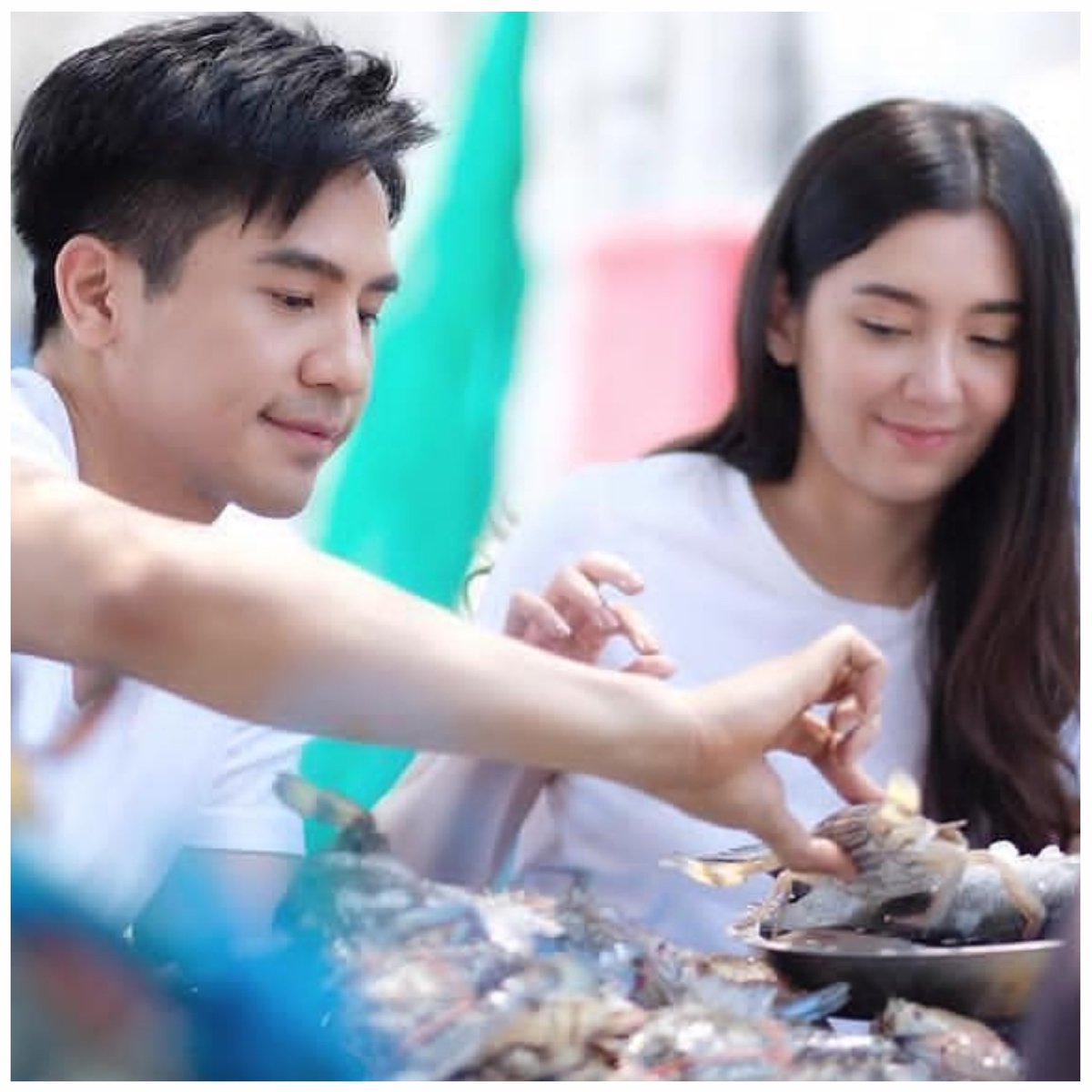 nutkrita56's tweet photo. เป็นคู่รักที่มีความหน้าเหมือนกันที่สุดแล้ว 🥰
#โป๊ปเบลล่า
Cr. MakerJgroup 🙏 https://t.co/rvgMA7YyHO