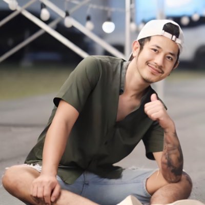 DechaKosl's tweet photo. #NewProfilePic https://t.co/LMaL8nWNLa