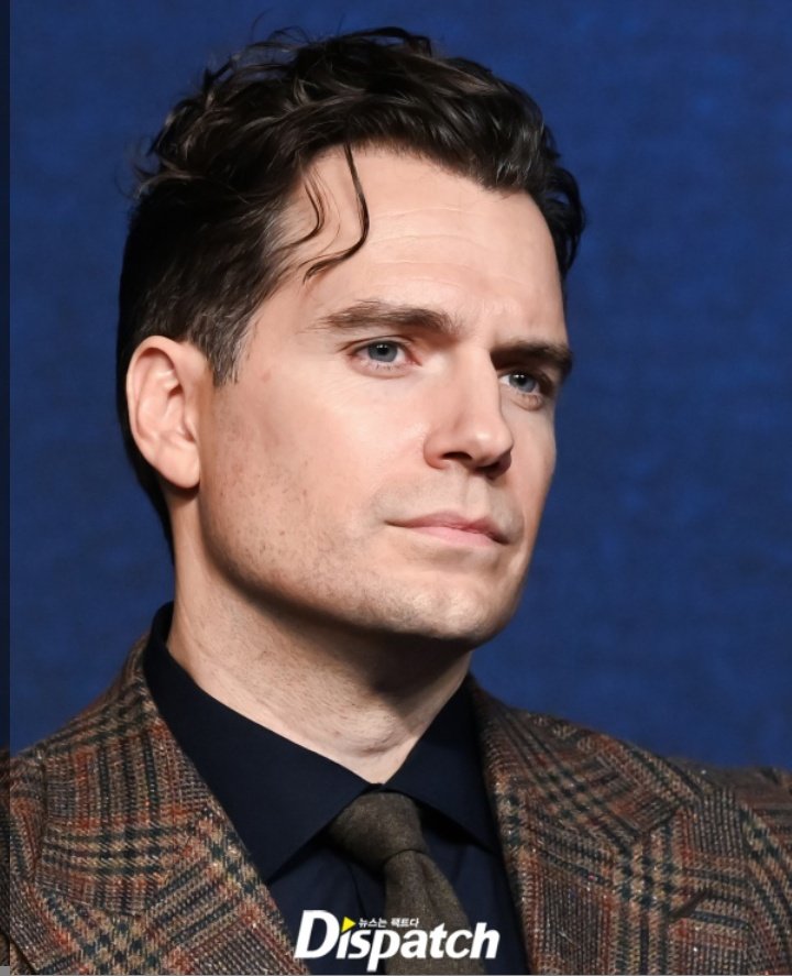 joanice_bispo's tweet photo. Henry Cavill is so hot 🥵❤️ https://t.co/RjgqvWy9jL