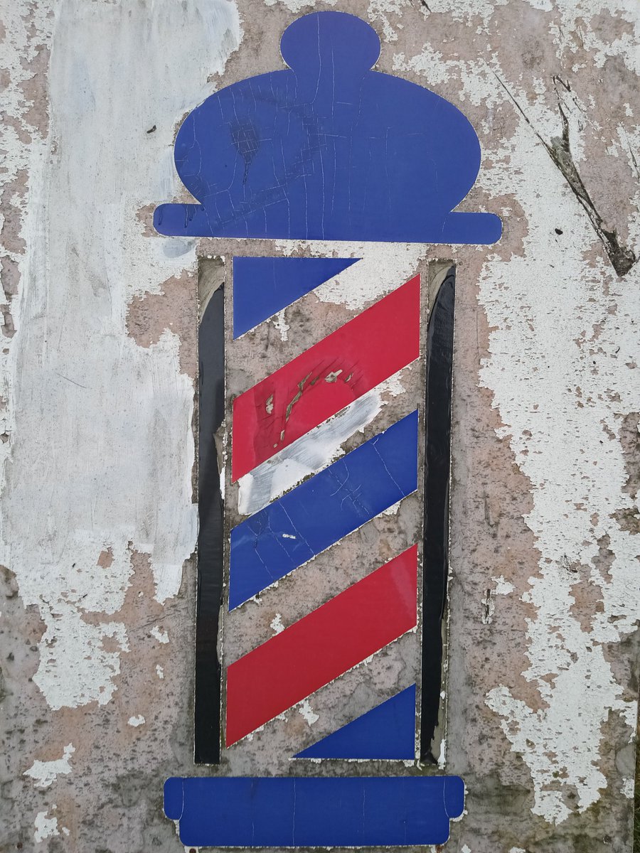 Barbershop Patina

#NoFilterPhotography #BarberShop #BarnershopArt #BarbershopPhotography