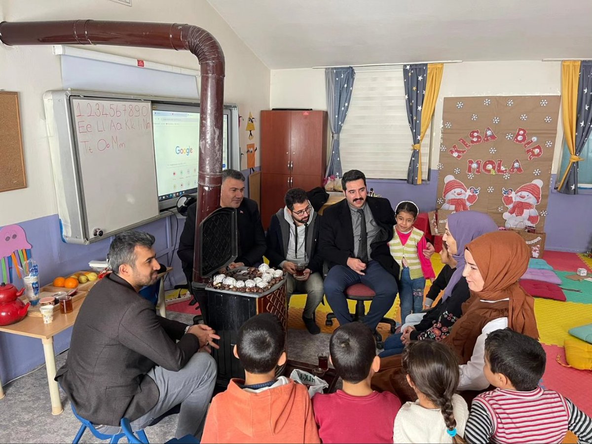 karacobanmem's tweet photo. İlçe Milli Eğitim Müdürümüz Sayın Muhlis KARAKURT, Şube Müdürlerimiz Sayın Bilal YÜKSEL ve Halit ALAGÖZ tarafından Kuşluca İlkokulu ziyaret edildi. Okulumuzun dönem sonu faaliyetlerine katılım sağlandı.
@erzurummem 
@yakupyildiz024 
@muhliskarakurt https://t.co/nojFyvNUje
