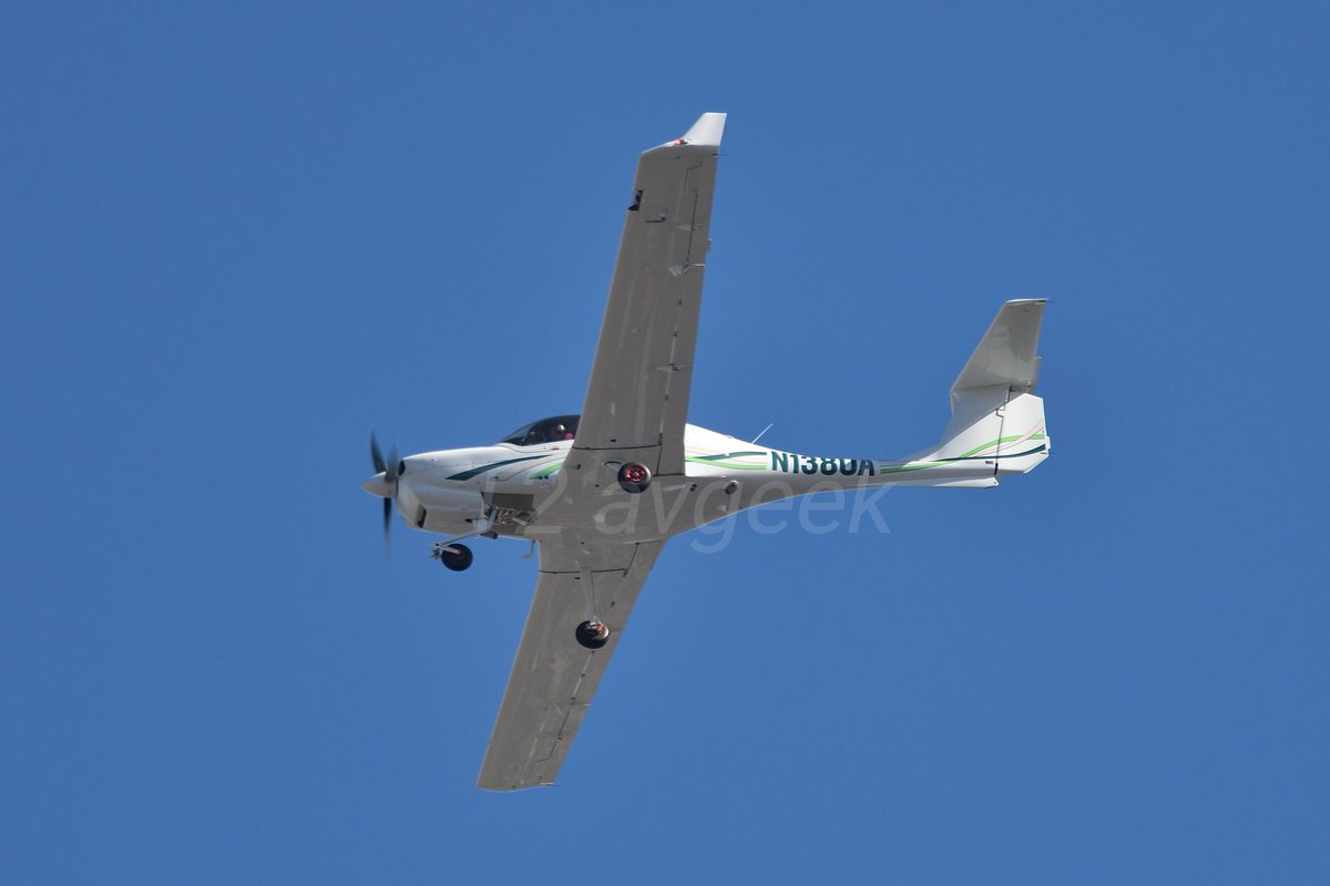 Toru_Vertol's tweet image. N138UA DA40NG

上空を通過してくれました。😄
#rjty #yokotaab #da40ng #n138ua  #avgeeks