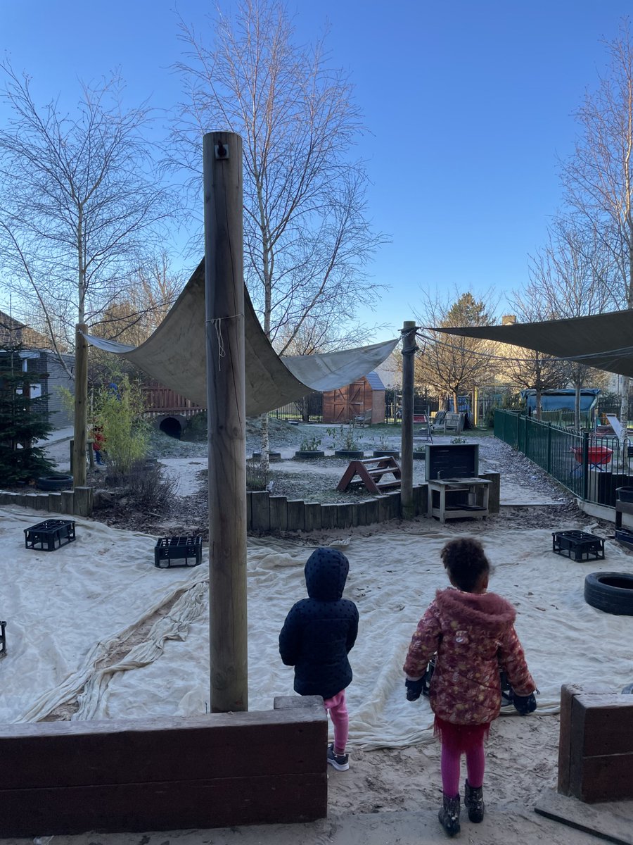 A beautiful morning in Oxford. The children were very curious about the frozen sand and spent a long time digging and crushing big frozen lumps. #curiosity #schoolvalue #valuesbasedcurriculum #woodfarm #nurseryschool #slade #mns #minussix #frozen #sand