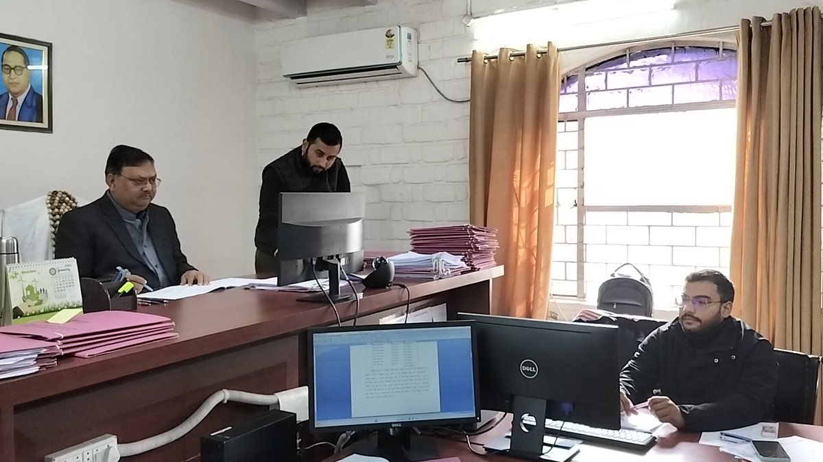 UPRERAofficial's tweet image. उ.प्र. रेरा के मा. सदस्य श्री दीपक स्वरूप सक्सेना और टी वेंकटेश की पीठों  में वर्चुअल सुनवाई द्वारा आवंटियों व प्रोमोटर के मध्य &apos;यूनिट का कब्जा&apos;, &apos;रिफंड&apos;, &apos;डिले अवधि के ब्याज सहित कब्ज़ा&apos; तथा अन्य शिकायतों की सुनवाई हुई।
#UPRERA #possession #orderexecution #settlement #refund