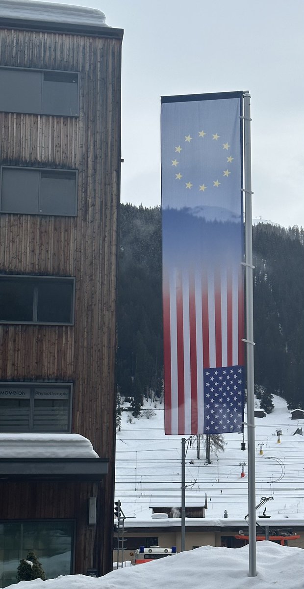 Noor Bin Ladin tweet media