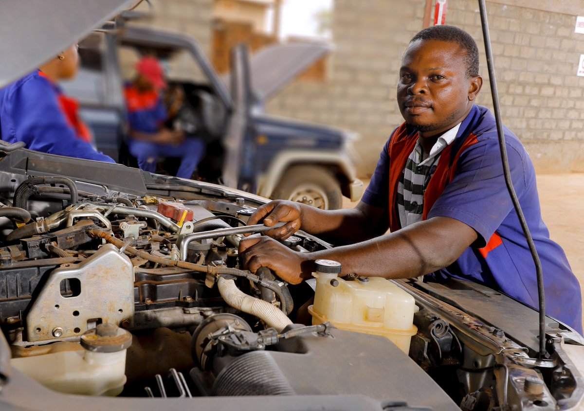 NiyoGarage's tweet photo. #CountOnUs for 24/7 #assistance when it comes to all your automobile needs. Give us a call today and let's discuss about how we can make your vehicle better. #CallOrWhatsapp us at 0757001002 / 0776 202 785 for details. Let's get you back on the road! #FixYouUp #ThursdayThoughts. https://t.co/2QCko6Vj72