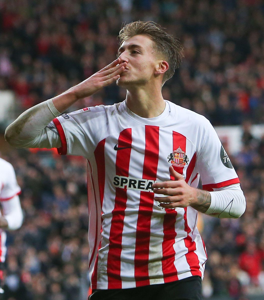 SunderlandAFC's tweet photo. 100 appearances in red and white ❤️🤍

🔥 What a player!

#SAFC | @JackClarke09 https://t.co/gslxs01I8l