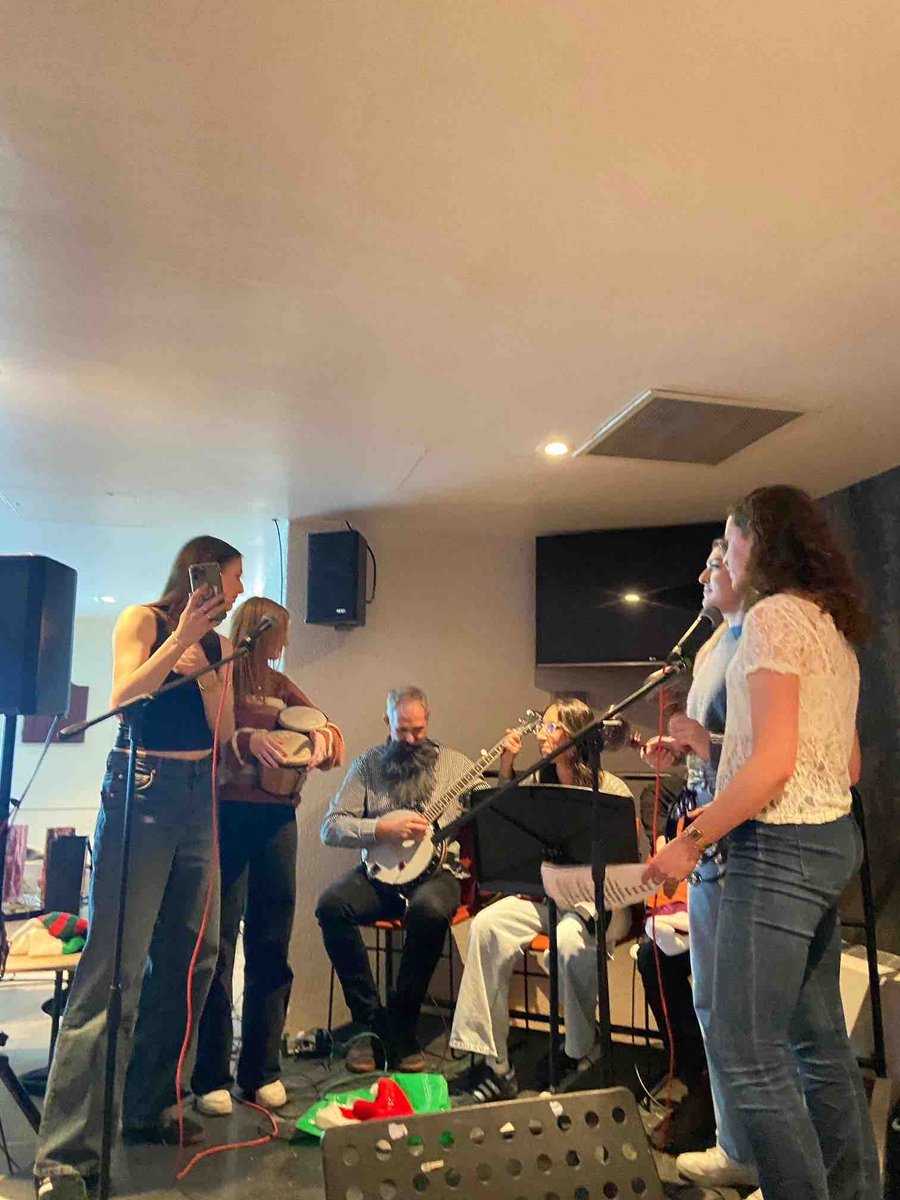 couldbeUrmouth's tweet photo. The talented dental students in Dundee brought out the guitars and sung their hearts out at an acoustic night during MCAW. The students raised an astonishing £2360! Thanks to all involved, the money will enable more of our resources and activities to get out to the public https://t.co/ZPnVq6ScGg