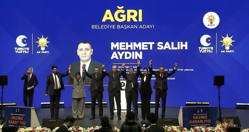 akpartiagrii's tweet photo. 📍ANKARA 

Cumhurbaşkanımız Sn. @RTErdogan ’ın tensipleriyle 31 Mart 2024 Mahalli İdareler seçiminde AK Parti Ağrı Belediye Başkan Adayımız Sn. @MehmetSalihAYD4 olmuştur. İlimiz ve ilçelerimiz için hayırlı olmasını diliyoruz. 

HEP BERABER BAŞARACAĞIZ. 🇹🇷 https://t.co/u0nHeLz8xU