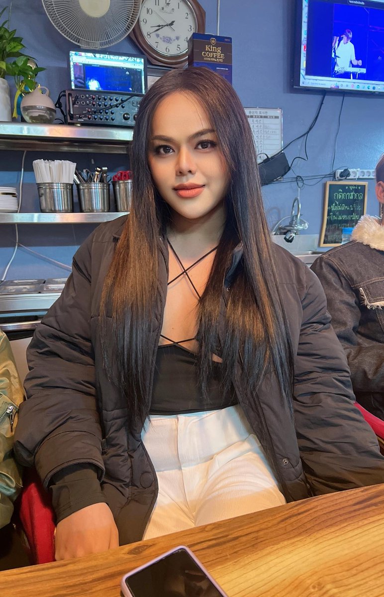 ฝนตกหนาวเด้ ❄️ หาคนกอด คูมี DM ทักมาได้ค่ะ #Kumi #คนไทยในเกาหลีใต้ #Korea #ladyboy #สาวสองในเกาหลีใต้ #สาวสอง #ทักมาคุยกันได้ #น่ารักใจดี