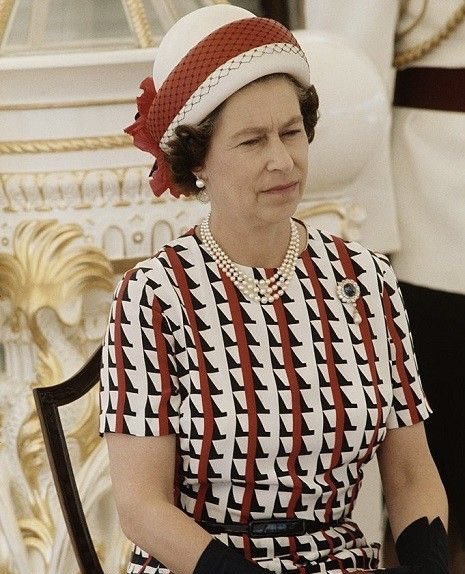 Queen Elizabeth II in 1977 #QueenElizabeth